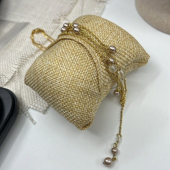 🌟 Elegant Gold-Tone Napier-Inspired Drape Necklace with Pearl Accents - Picture 12 of 14